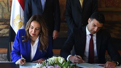 مدبولي يشهد مراسم توقيع مذكرة تفاهم لتحويل المؤسسات الحكومية إلى ذكية