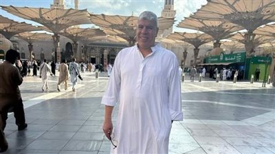 أحمد شوبير يؤدى مناسك العمرة| صور