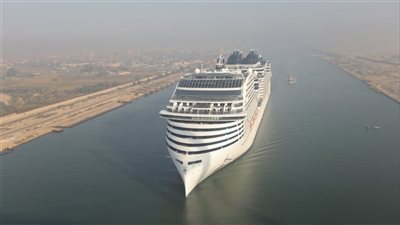 أسامة ربيع: اتفقنا مع شركات عالمية لحماية قناة السويس من أي تلوث 