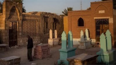 صدمة وذهول أصابا الجميع.. عودة شاب لأسرته بعد دفنه بشهر في المنوفية | صور