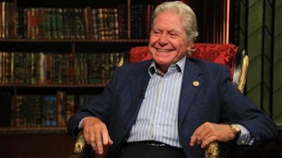 حسين فهمي: التنمر على ميرفت أمين سخيف.. وهذا تعليقي على تصريح لقاء سويدان | فيديو