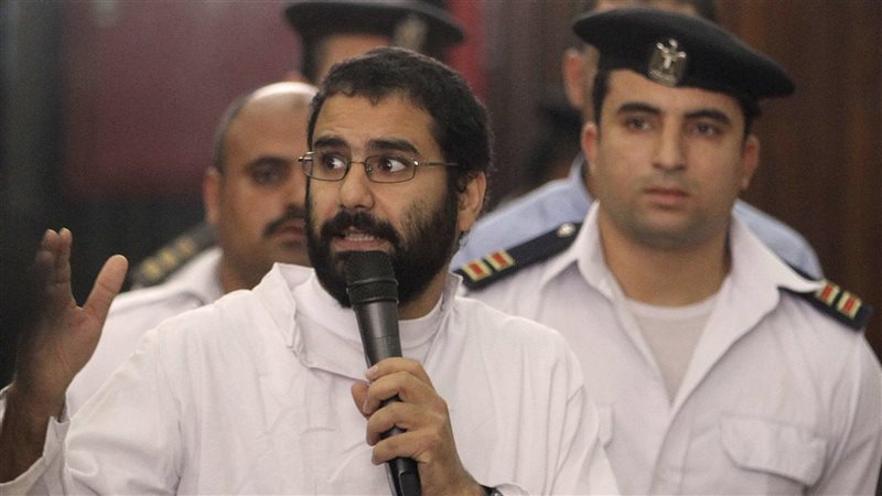 علاء عبد الفتاح 