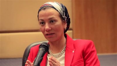 وزيرة البيئة: الانتهاء من مشكلة القمامة خلال 15 عاما
