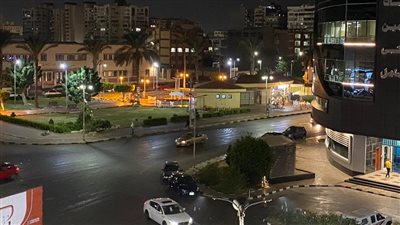 رجعت الشتوية.. سماء بورسعيد تضيء بزخات الأمطار والبرق ليلا | صور