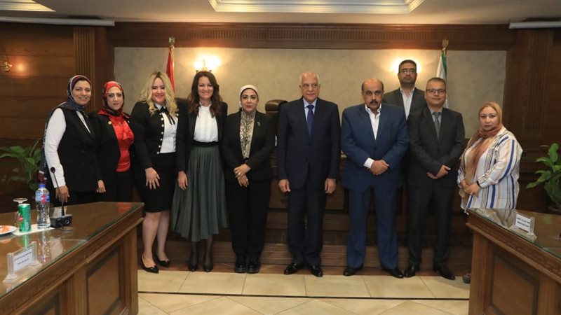محافظ الجيزة يكرم
