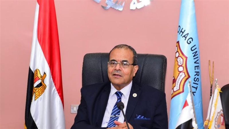 الدكتور مصطفى عبد