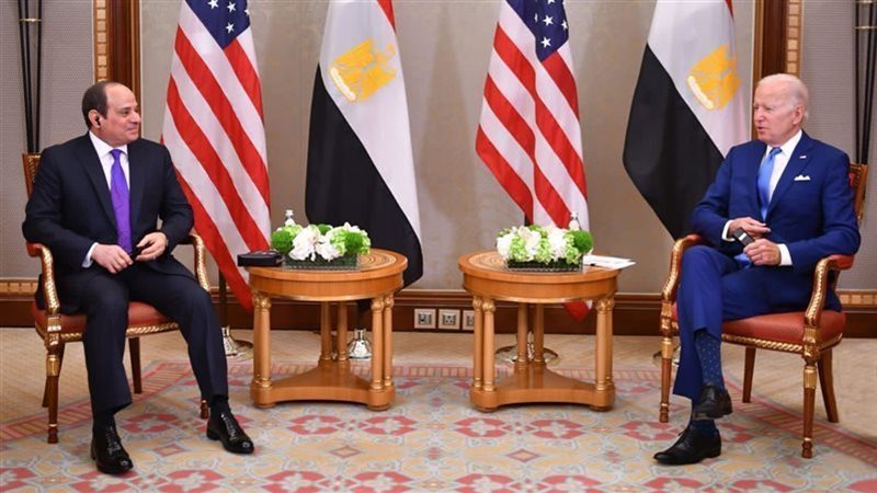 استقبال السيسي للرئيس