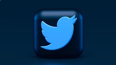 أومنيكوم للدعاية تحرض على إيلون ماسك وتوصي عملاءها بالتوقف عن الإعلانات بتويتر 