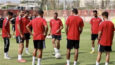 ثنائي الأهلى ينتظمان في تدريبات الفريق الإثنين المقبل