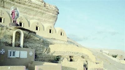  الدير المنحوت.. أقام به متى المسكين١٠سنوات وسقط من خريطة السياحة الدينية بالفيوم