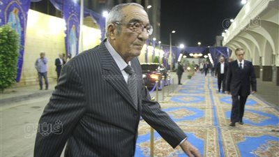 الفقي يكشف “أسرار الدائرة المقربة” في عهد مبارك: عزمي كان “الرجل الحديدي داخل القصر”