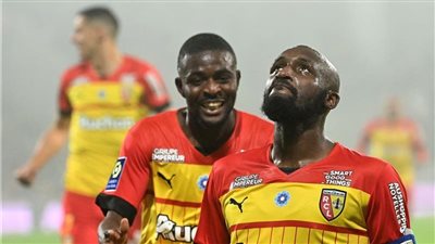 لانس يفوز على كليرمون 2-1 في الدوري الفرنسي