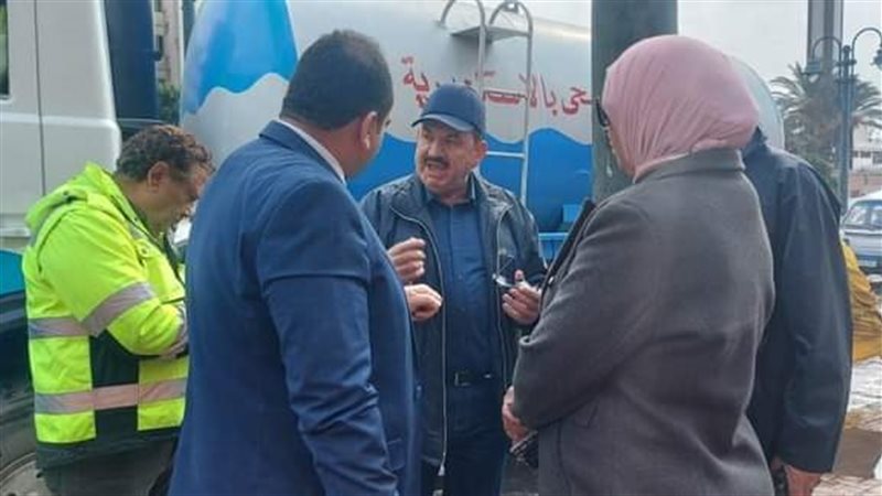 رفع تجمعات مياه الأمطار