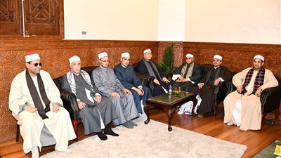 بدء توافد الأئمة القراء على مقرأة الإمام الحسين