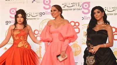 كارولين عزمي ورنا رئيس الأبرز.. إطلالات مبهجة للفنانات الشابات في افتتاح القاهرة السينمائي |صور
