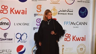 يسرا عن مسلسل رمضان المقبل: «مش عايزة أتكلم علشان بتحصل لي كلاكيع» | فيديو