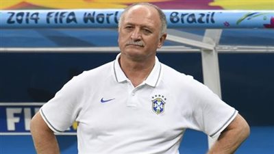 قاد البرازيل للتتويج بكأس العالم 2002.. سكولاري يعلن اعتزاله التدريب