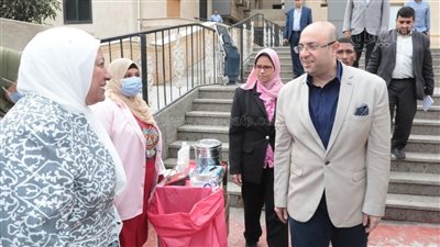 محافظ بني سويف يتفقد سير العمل بحملة للتبرع بالدم بديوان المحافظة