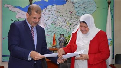 مياه الفيوم توقع بروتوكولا مع التعليم لنشر ثقافة ترشيد الاستهلاك 