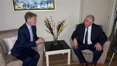 القصير يلتقي المبعوث الأمريكي الخاص بالأمن الغذائي العالمي على هامش مؤتمر المناخ 