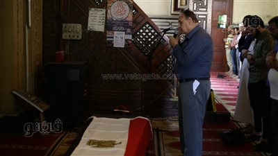  بدء صلاة الجنازة على الموسيقار محمد سلطان بمسجد عمر مكرم | فيديو وصور