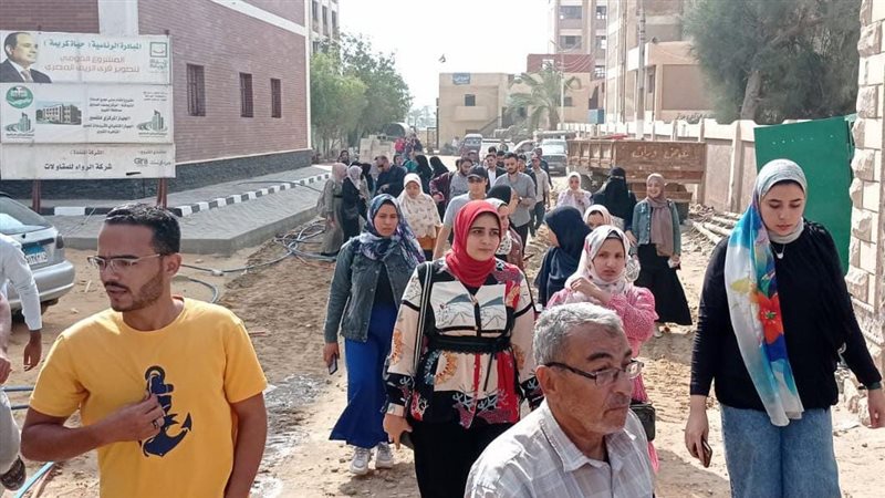 الطلاب في أحد المشروعات