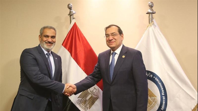 وزير البترول خلال