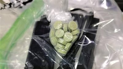 إحباط محاولة تهريب أقراص مخدرة بمطار القاهرة