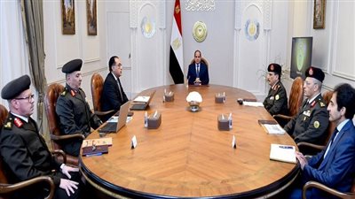 السيسي يتابع مستجدات تطوير شرق الإسكندرية.. طرح الشركات التابعة للقوات المسلحة للتداول في البورصة.. تطورات المشروعات القومية للاستصلاح والإنتاج الزراعي