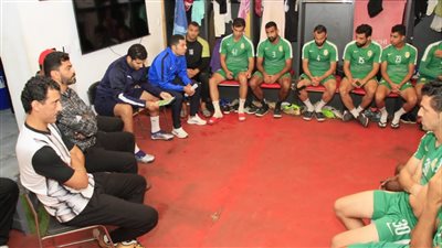 تفاصيل جلسة أمير عزمي مجاهد مع لاعبي السكة الحديد| صور