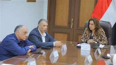 محافظ دمياط تناقش المخطط المبدئي لتطوير سوق مدينة عزبة البرج
