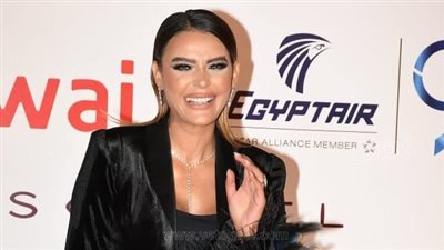 هاجر الشرنوبي وسارة نخلة وهبة السيسي على السجادة الحمراء لفيلم 