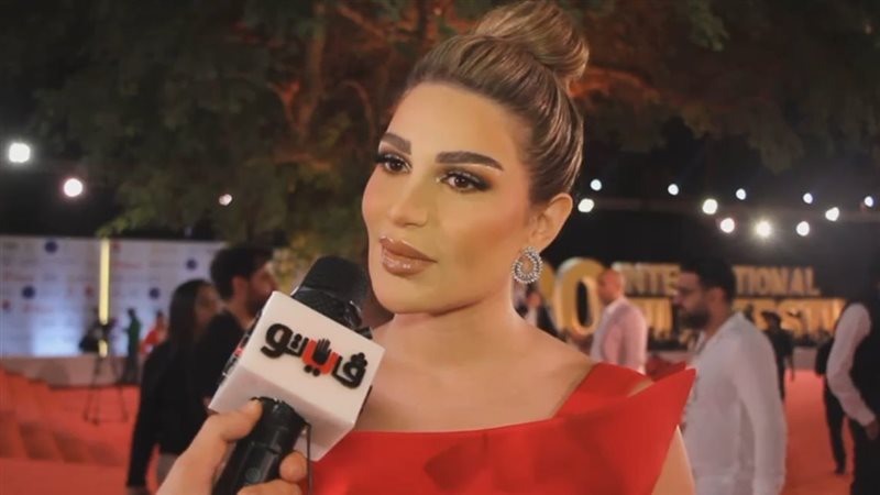 سارة نخلة