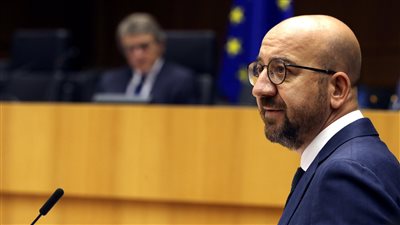 الاتحاد الأوروبي يدعو القادة الأوروبيين إلى اجتماع بشأن بولندا