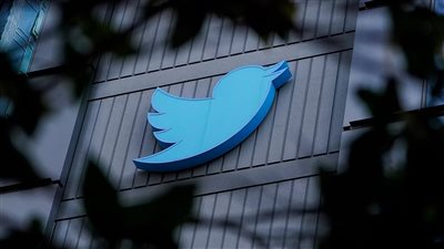 بعد مطالبة إيلون ماسك بزيادة ساعات العمل.. مئات الموظفين يقدمون استقالاتهم من تويتر 