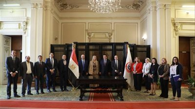 وزير الصحة يشهد توقيع مذكرة تفاهم بين الوزارة والمنظمة الدولية للهجرة لتعزيز التعاون المشترك