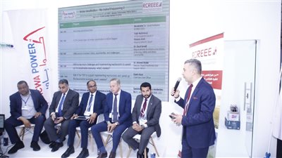 الإسكان: نسعى للدمج بين مشروعات محطات التحلية واستخدام الطاقة الجديدة والمتجددة