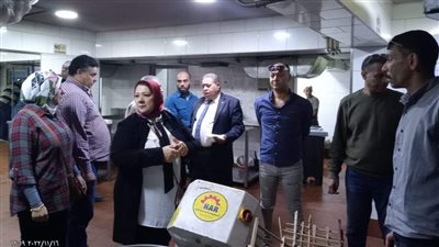  ضبط 90 كيلو لحوم فاسدة بمحال ومطاعم في هضبة الأهرام| صور