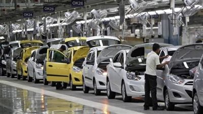 شركات السيارات الأوروبية تضغط على صناع القرار لإيقاف 