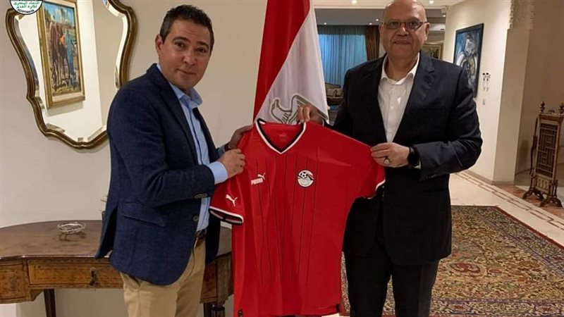 محمد بركات وسفير