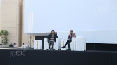 كاملة أبو ذكري: توصيف مخرجة سينما المرأة يزعجني ولكنه بيخليني أكل عيش وأسافر مهرجانات كتير| فيديو