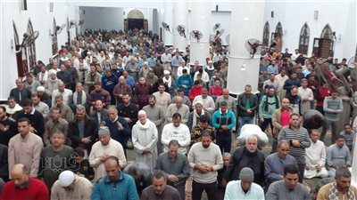 رحلت بعد10 أيام من الغيبوبة..جنازة مهيبة لوداع الطفلة نور ضحية الخطأ الطبي أثناء عملية اللوز بالغربية|فيديو