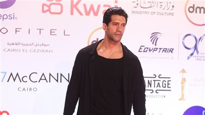 أبرزهم أمير المصري وأحمد مجدي.. النجوم الشباب في عرض فيلم ١٩ ب | صور