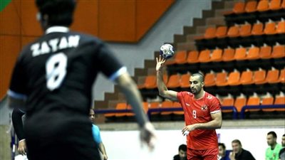 رجال يد الأهلي يفوز على الشمس في الدوري