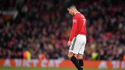 قرروا التخلص منه.. تطور خطير في أزمة رونالدو ومان يونايتد بعد حواره الصحفي