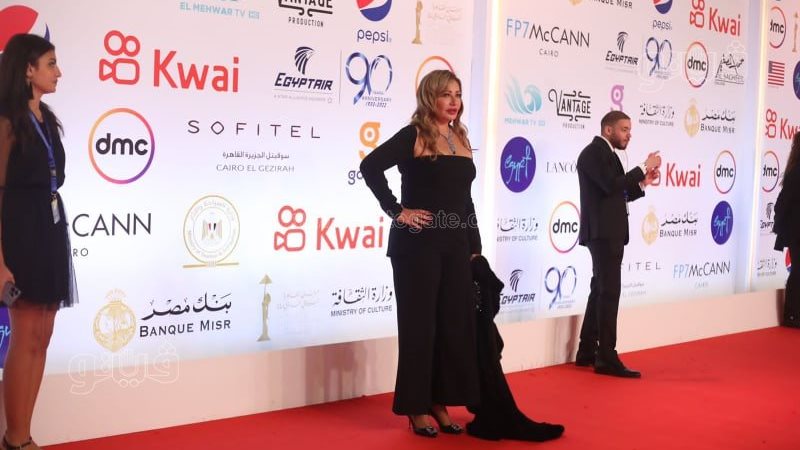 ليلى علوي