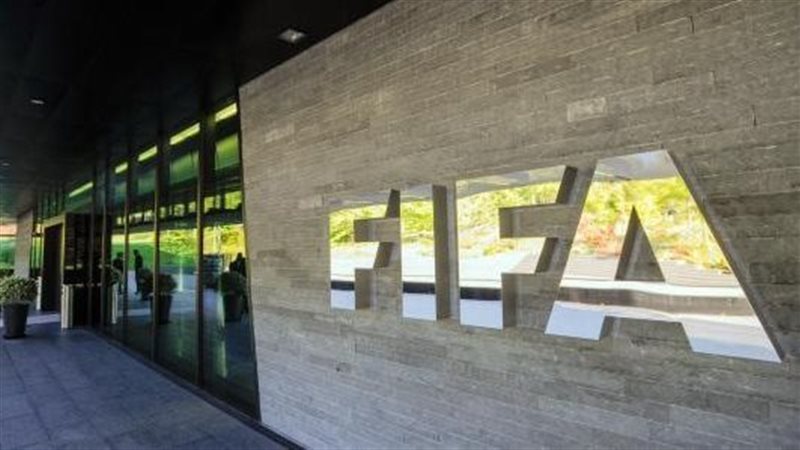 فيفا، فيتو 