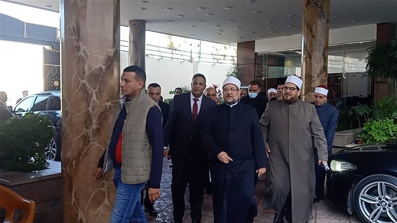 جانب من استيلام الصكوك