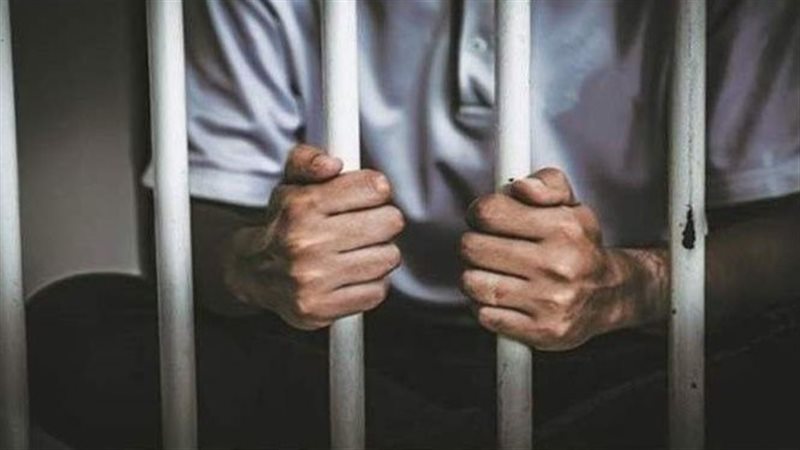 حبس عاطل لحيازته