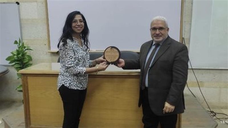 ندوة بكلية الصيدالة